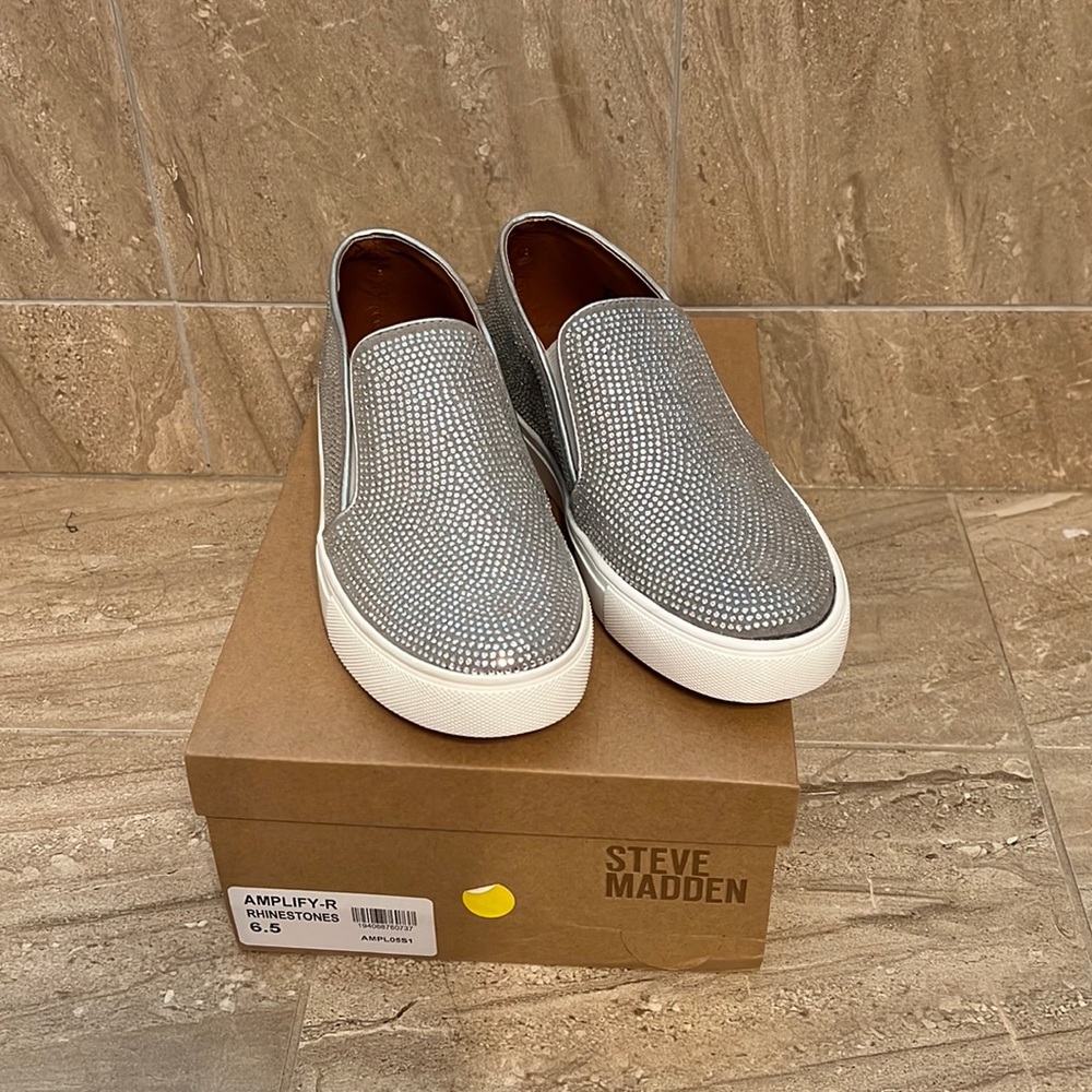 Brand new Steve Madden silver rhinestone loafers